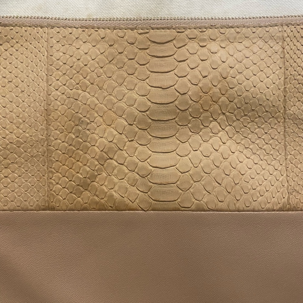 Celine authentic python leather clutch. RARE - Picture 10 of 16